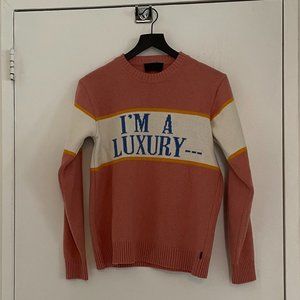 I'm a luxury Princess Di Sweater Gyles & George Size M